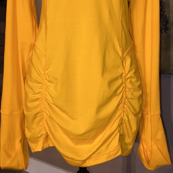 Zella vneck pullover - Picture 4 of 7